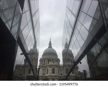 St Paul’s cathedral in reflection