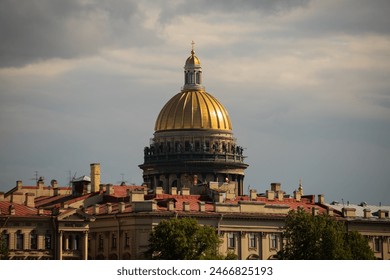 St. Isaac's Cathedral. Historical architecture visited by tourists in the center of St. Petersburg. - Powered by Shutterstock