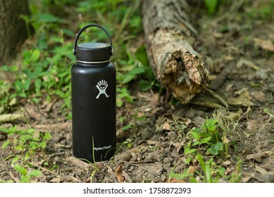 Hydro Flask Images Stock Photos Vectors Shutterstock