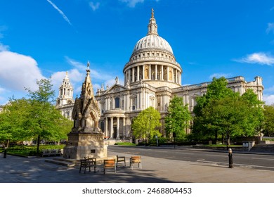 St Lawrence and Mary Magdalene drinking fountain and St. Paul's cathedral in London, UK