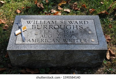 St. Louis, MO - Oct. 2, 2019: Grave Of American Writer William S. Burroughs At Bellefontaine Cemetery In St. Louis, MO. The Author Of Novels Junkie And Naked Lunch Died In 1997.