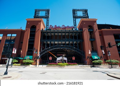 ST. LOUIS - SEPTEMBER 07: Busch Stadium, Home Of The Cardinals Baseball Team Seen On September 7, 2014. The Retro-style Busch Stadium Opened On April 10, 2006 With A Capacity Of 46,000.