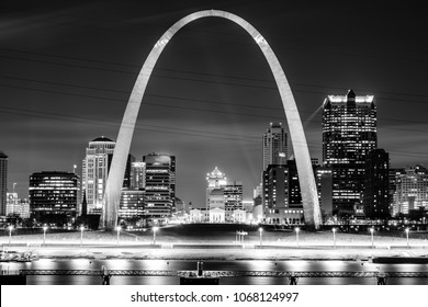 St Louis Skyline At Night