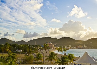 St Maarten Tropical Island .