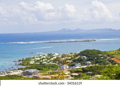 St Maarten Tropical Island .