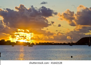 St Maarten Tropical Island .