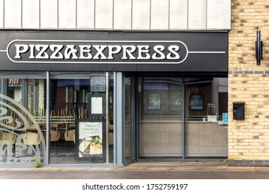 St Neots, England-June 4th 2020: Pizzaexpress Resturant Closed During Lockdown. High Quality Photo