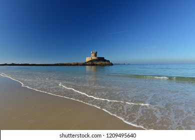 St Ouens Bay, Jersey, U.K.
19th military tower called Rocco tower on a stunning Autumn morning.