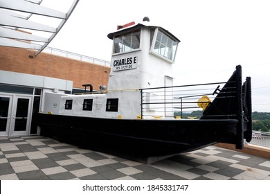 ST PAUL, MINNESOTA / USA - JUNE 10, 2018: Charles E Towboat Exhibited On The Roof Of The Science Museum Of Minnesota. 