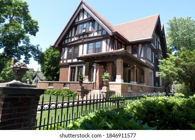 ST PAUL, MINNESOTA / USA - JUNE 05, 2018: Classic mansion found in the Regentrified Cathedral Hill neighborhood. 