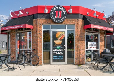 ST PAUL, MN/USA - SEPTEMBER 10, 2017: Jimmy John's Restauraut Exterior. Jimmy John's Is An American Fast Food Restaurant Franchise That Sells Submarine Sandwiches And Salads.