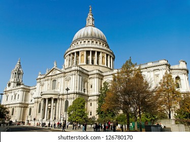 St Pauls Cathedral in London.