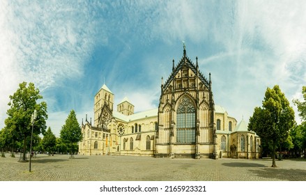 St. Paulus Cathedral With Domplatz - Cathedral Square. Münster, North Rhine-Westphalia, Germany