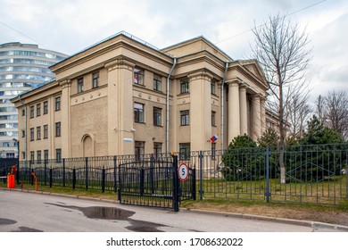 ST. PETERSBURG, RUSSIA - APRIL 03, 2020: Photo Of School N 140 Of The Krasnogvardeysky District. Bolsheokhtinsky Ave., 18.