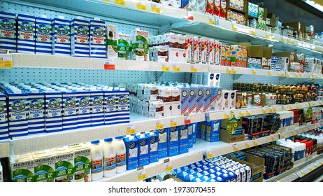 St. Petersburg, Russia - April 18, 2021: Top Russian Supermarket Is One Of Largest Players Of Retail Industry In Russia. Shelves With Dairy Products, Yogurt, Milk. Discount Price. Grocery Store. Aisle