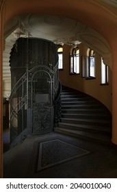 St. Petersburg, Russia - June 18, 2021:  The Main Staircase Interior With An Elevator Shaft, Upper Floor. The Image Of Grand Staircase, Saint Petersburg. Eliseev's Apartment Building: Lomonosov, 14