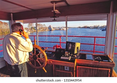 St Tammany Parish, Louisiana, USA, Cruising Down The Tchefuncte River On The Cotton Blossom Sternwheel Riverboat, March 17, 2005 