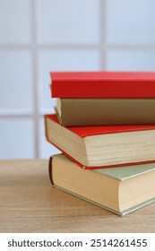stack of books on table, education and learning concept, library, schol, academic