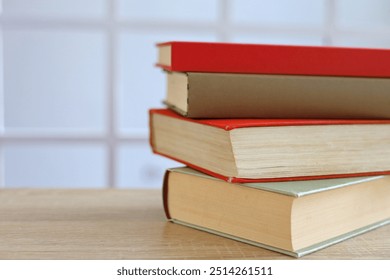 stack of books on table, education and learning concept, library, schol, academic