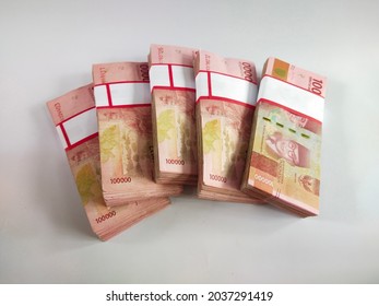 Stack New 100000 Idr Indonesian Rupiah Stock Photo 2037291419 ...