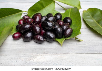 Stack Organic Jamun Black Plum Isolated Stock Photo 2009333279 ...