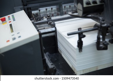 203 Sheet fed printing machine Images, Stock Photos & Vectors ...