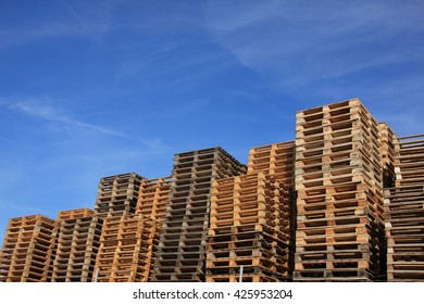 56,138 Shipping Pallets Images, Stock Photos & Vectors | Shutterstock