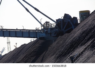 622 Coal Loading Wharf Images, Stock Photos & Vectors | Shutterstock