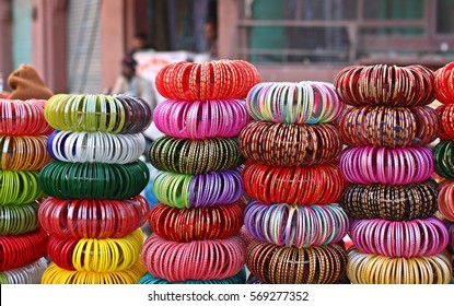 Stacks of colorful Rajasthani bangles