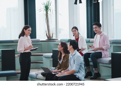 Staff training of computer communication company.lifestyle man meeting notebook office online.female friends group happy internet working notebook compute