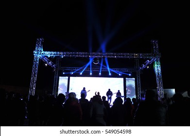 The stage lighting effect in the dark 