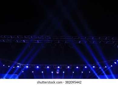 1,797 Stage Lighting Truss Images, Stock Photos & Vectors 