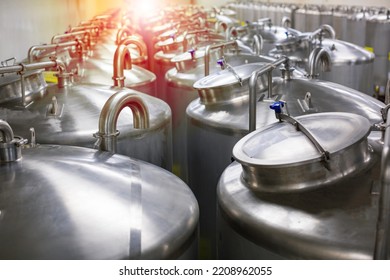 Stainless Lid Steel Tanks With Pressure Meter In Equipment Tank Facility For Water Cleaning And Treatment At Shampoo Plant