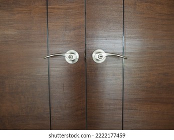 Stainless Steel Door Handle Lever With Wooden Door