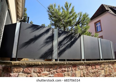 Stainless Steel Garden Fence With Sight Protection
