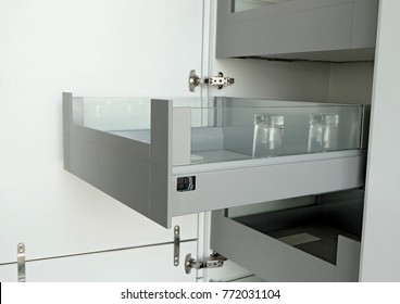 Stainless Steel Pull Out Drawers With Glass In Kitchen Cabinet 
