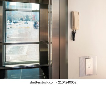 Stainless Steel Street Elevator Doors Open