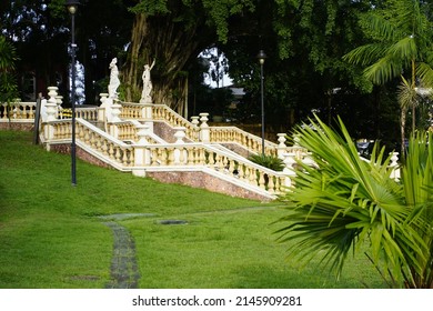 
				Staircase from Park Jefferson Peres to Palacio Rio Negro Manaus. Brazil
				