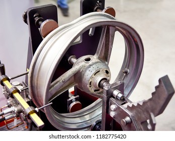 Stand For Straightening Disk Wheel