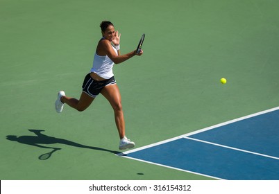 STANFORD, UNITED STATES - AUGUST 2 :  Madison Keys Practices At The 2015 Bank Of The West Classic WTA Premier Tennis Tournament