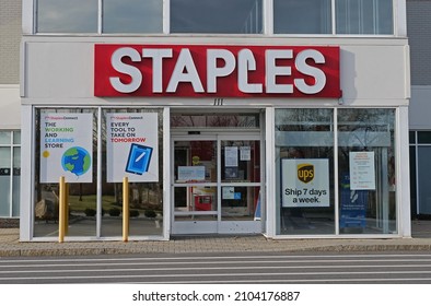 
Staples Office Supply Retailer Storefront, Burlington Massachusetts USA, November 25 2021