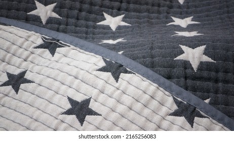 Star Pattern Blue And White Quilt