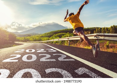 Starting to new year,The readiness of leaders, vision and new ideas are beginning in 2022.Concept of Stepping into the new world and Adopt for Success in 2022 for new life. - Shutterstock ID 1988773190