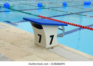 42 Starting places olympic pool Images, Stock Photos & Vectors ...