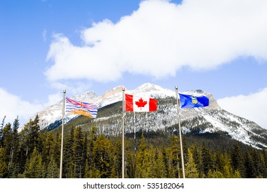 State Boundary of Albarta and British Columbia on Highway 93 (Bnaff-Windermere Highway or Kootenay Highway), Canadian Rockies