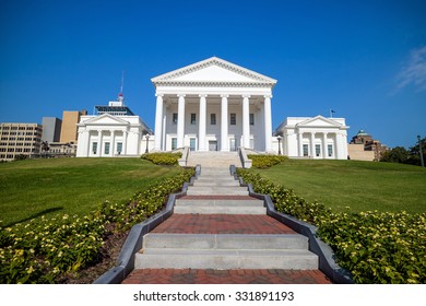 The State Capital Building In Richmond Virginia With Blue Sky