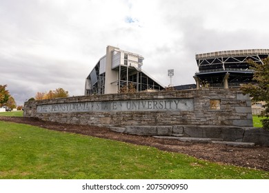 State College, PA - October 22, 2021: The Pennsylvania State University Sign In Front Of Beaver Stadium