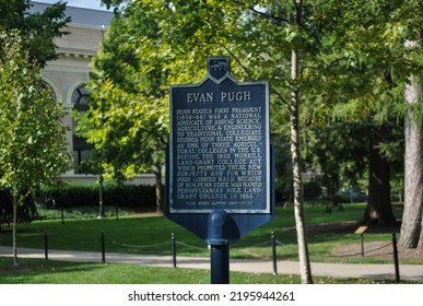 State College, Pennsylvania - August 30 2022: Pennsylvania Historical Marker At Penn State University Park For Penn States First President Evan Pugh