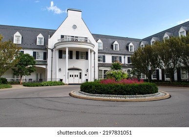 State College, Pennsylvania - August 31 2022: Penn State University Park The Nittany Lion Inn, Fine Food And Lodging