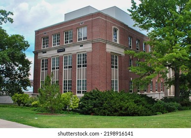 220 Penn State Old Main Images, Stock Photos & Vectors | Shutterstock